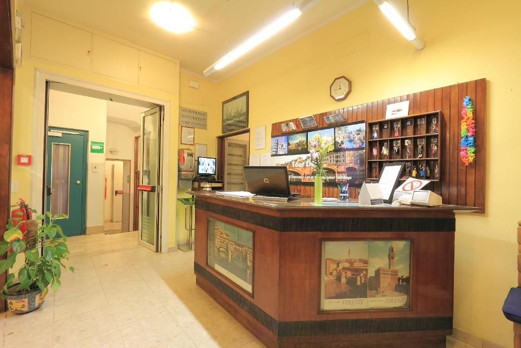 Hotel Ottaviani Florencia Exterior foto